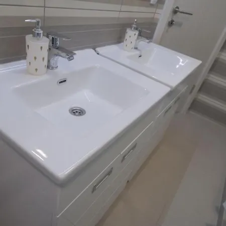 Stella Di Notte Vip Hostel *